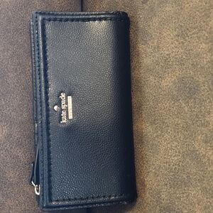 Kate Spade snap zippered pocket black leather wallet